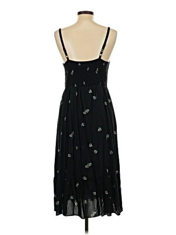 Old Navy Casual Dress (view 2)