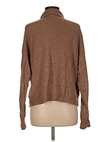 Old Navy Pullover Sweater (view 2)