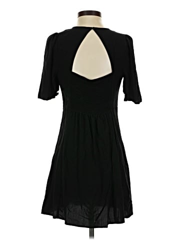 Old Navy Casual Dress (view 2)