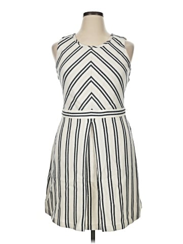 Covington Casual Dress (view 1)