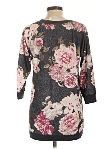 Eyeshadow 3/4 Sleeve Top (view 2)
