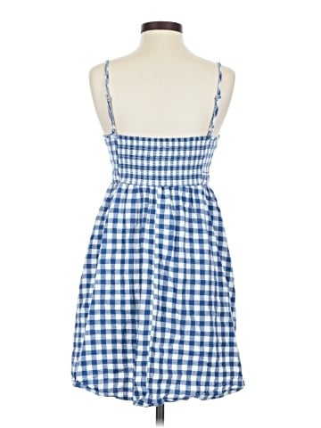 Old Navy Casual Dress (view 2)