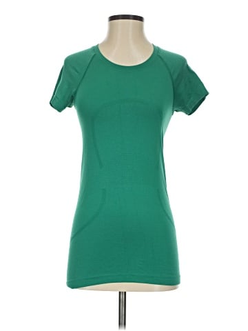 Lululemon Athletica Short Sleeve T-Shirt (view 1)