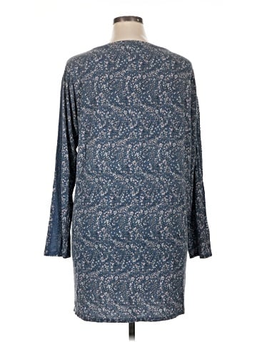 Victoria's Secret Casual Dress (view 2)