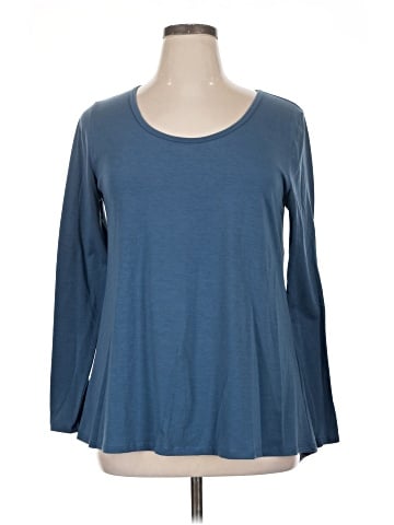 Lularoe 3/4 Sleeve T-Shirt (view 1)
