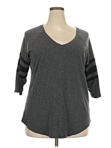 Torrid 3/4 Sleeve T-Shirt (view 1)