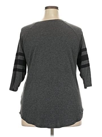 Torrid 3/4 Sleeve T-Shirt (view 2)