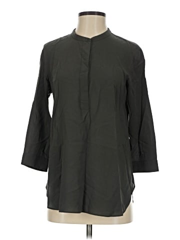 Uniqlo 3/4 Sleeve Button-Down Shirt (view 1)
