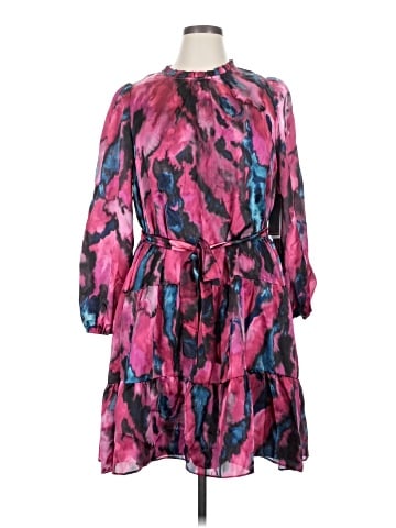 Julia Jordan Casual Dress (view 1)
