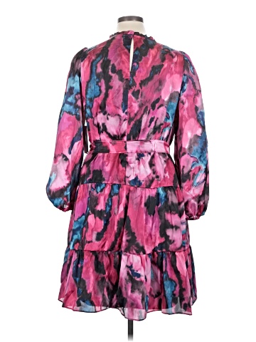 Julia Jordan Casual Dress (view 2)