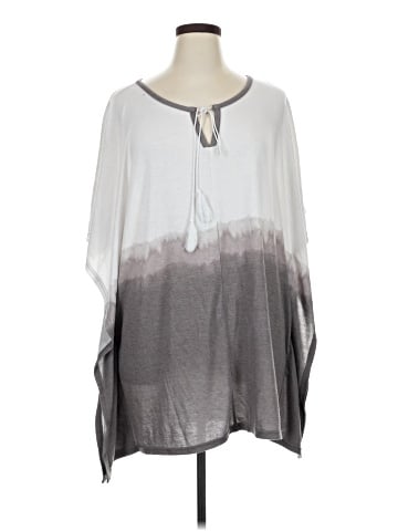 SIMPLE By Suzanne Betro Poncho (view 1)