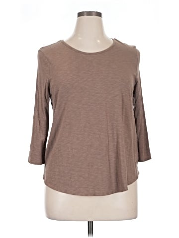 Max Studio 3/4 Sleeve T-Shirt (view 1)