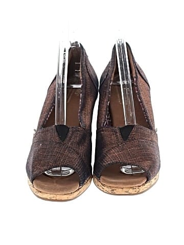 Tome Wedges (view 2)