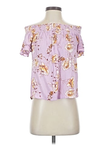 Xhilaration Short Sleeve Blouse (view 1)