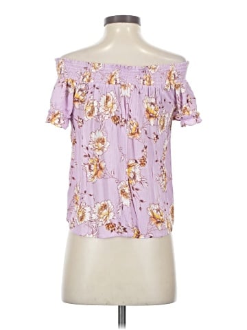 Xhilaration Short Sleeve Blouse (view 2)