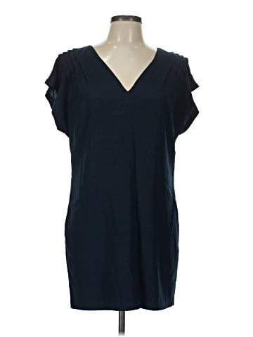 Alice + Olivia Casual Dress (view 1)