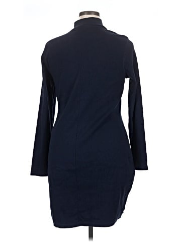 Old Navy Casual Dress (view 2)
