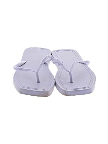 Unbranded Flip Flops (view 2)