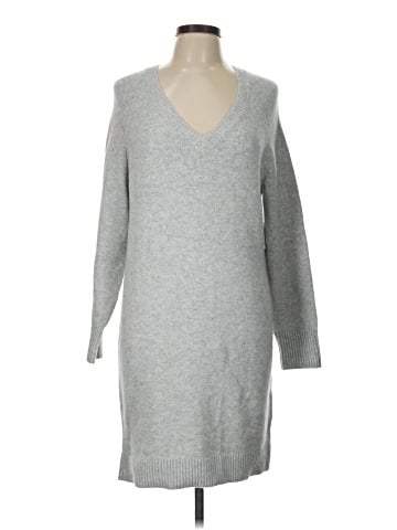 Old Navy Pullover Sweater (view 1)