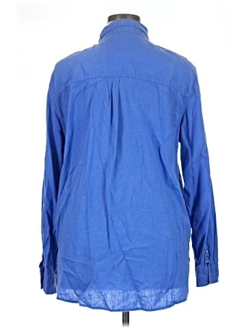 Universal Thread Long Sleeve Button-Down Shirt (view 2)
