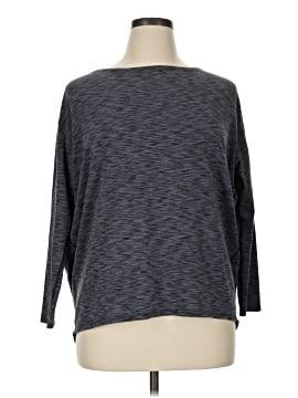 Lululemon Athletica 3/4 Sleeve T-Shirt (view 1)