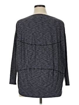 Lululemon Athletica 3/4 Sleeve T-Shirt (view 2)