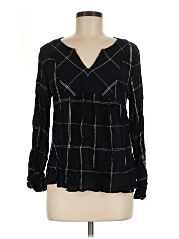 Old Navy Long Sleeve T-Shirt (view 1)