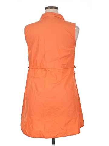 Derek Heart Sleeveless Button-Down Shirt (view 2)
