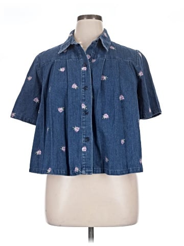 Solitaire Short Sleeve Button-Down Shirt (view 1)