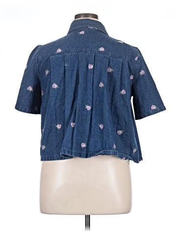Solitaire Short Sleeve Button-Down Shirt (view 2)