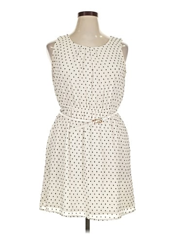 Elle Casual Dress (view 1)