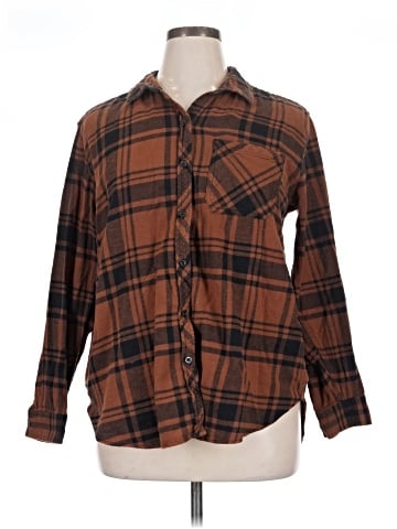 Gap Long Sleeve Button-Down Shirt (view 1)