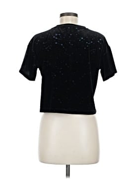 Hot Topic Short Sleeve T-Shirt (view 2)