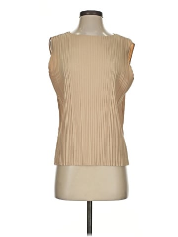 Uniqlo Sleeveless T-Shirt (view 1)