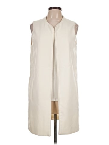 Harlowe & Graham Vest (view 1)