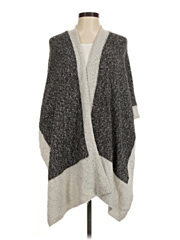 Mystree Poncho (view 1)