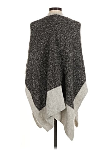 Mystree Poncho (view 2)