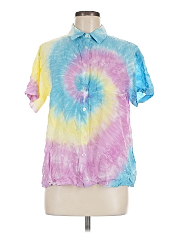 Forever 21 Short Sleeve Button-Down Shirt (view 1)