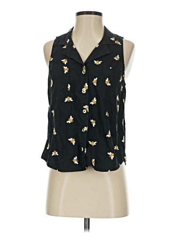HD in Paris Sleeveless Blouse (view 1)