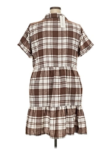 Madison + Hudson Short Sleeve Blouse (view 2)