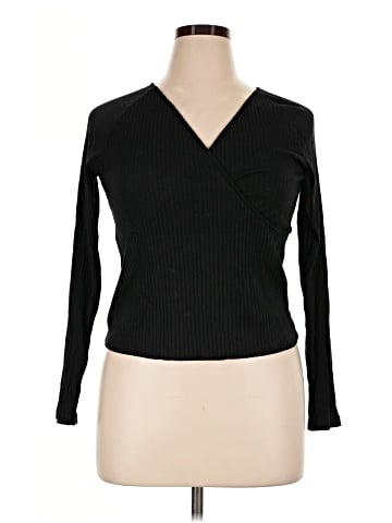 Universal Thread Long Sleeve Top (view 1)