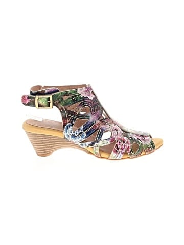 L'Artiste Wedges (view 1)