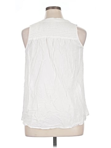 Faded Glory Sleeveless Button-Down Shirt (view 2)