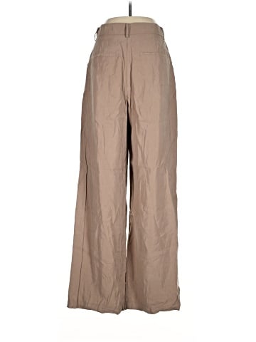 Zara Khakis (view 2)