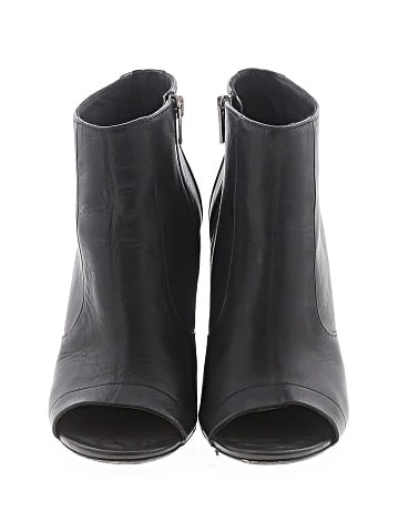Vince. Ankle Boots (view 2)