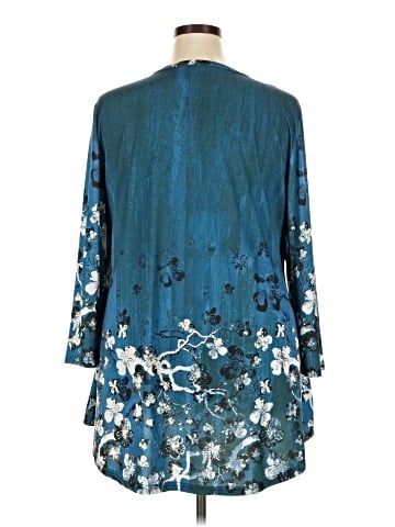 Lily by Firmiana 3/4 Sleeve Blouse (view 2)