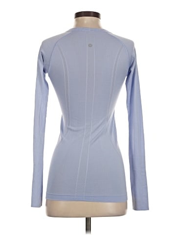 Lululemon Athletica Long Sleeve T-Shirt (view 2)