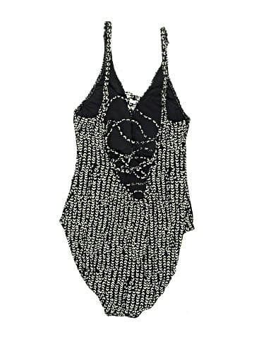 La Blanca One Piece Swimsuit (view 2)