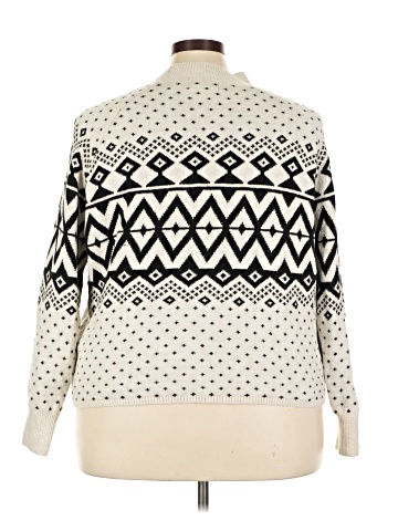 Old Navy Pullover Sweater (view 2)