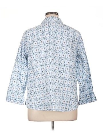 Croft & Barrow 3/4 Sleeve Button-Down Shirt (view 2)